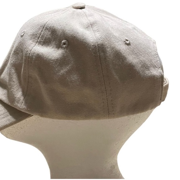 Your Breed Cap w/Embroidered Chesapeake Retriever on Front/Side Zippered Pocket - Picture 6 of 12